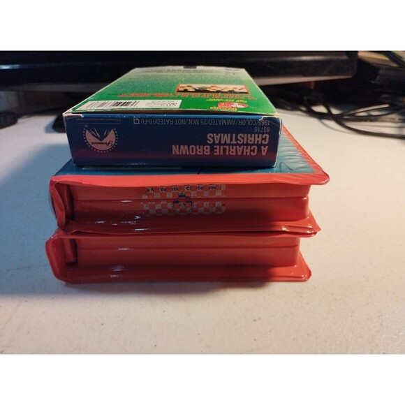 Peanuts VHS Lot of 3 - Snoopy, Charlie Brown - Picture 4 of 7